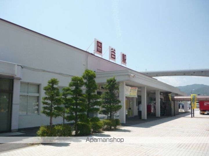 ハイツ鶴峰10の周辺