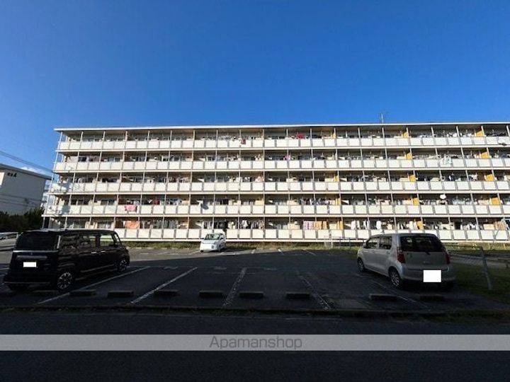 ビレッジハウス新高山1号棟502の外観