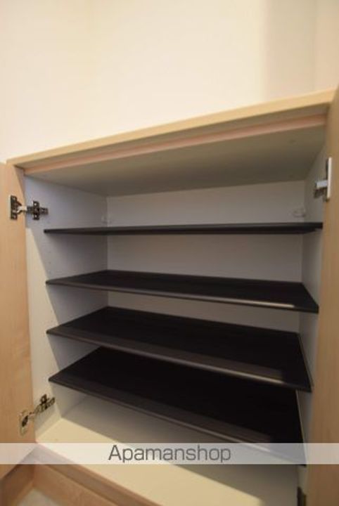 メリディアン国見弐番館の玄関