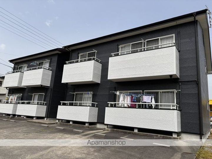 レジデンス石上203の外観