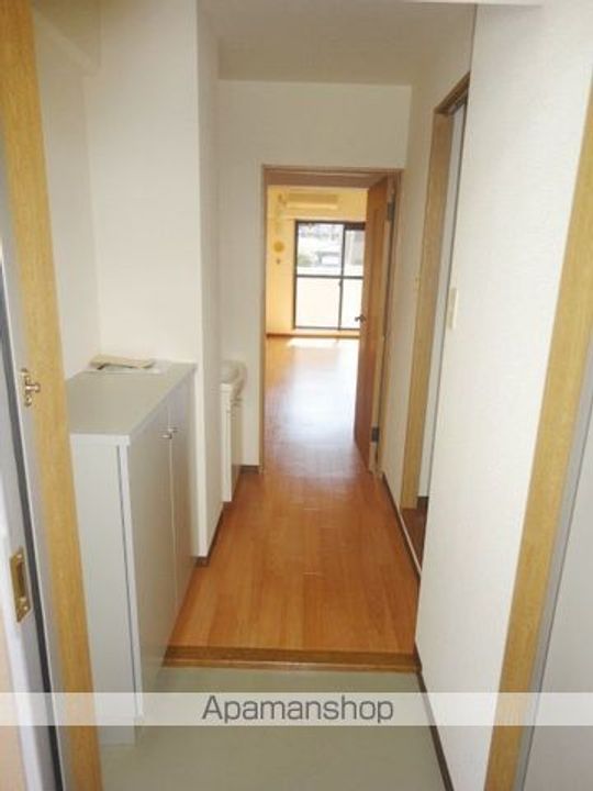 ガーデンハイツ朝妻の玄関