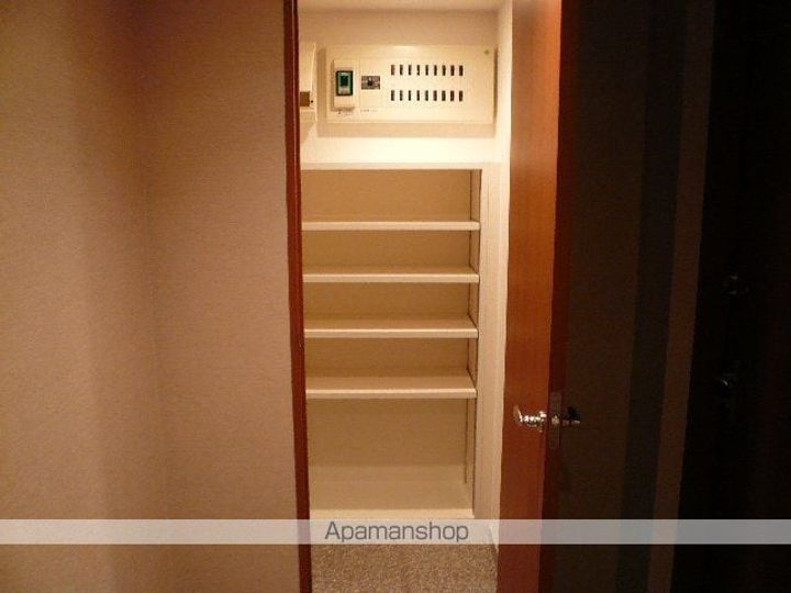 パークハウス芝タワーの玄関