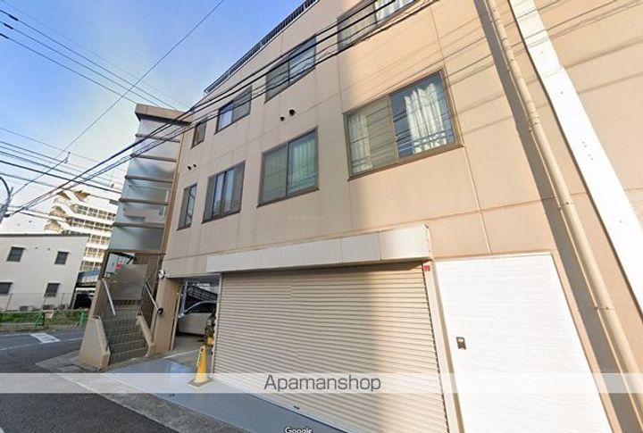 メゾン中通町202の外観
