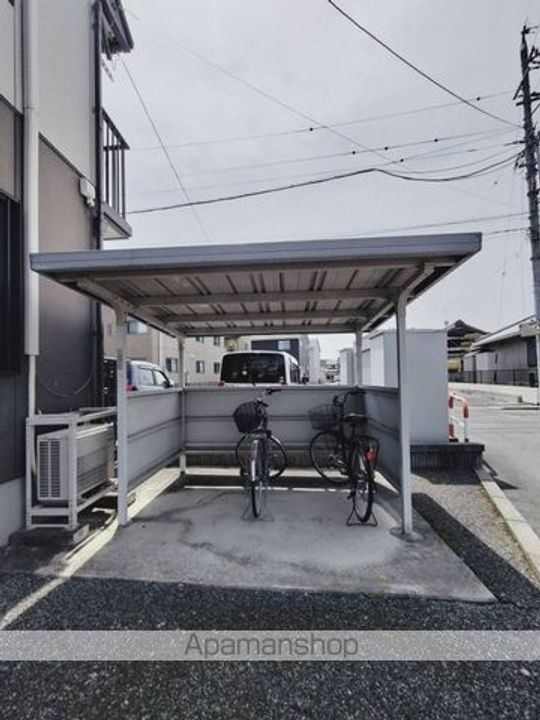 長野県長野市大字川合新田の賃貸アパートの外観