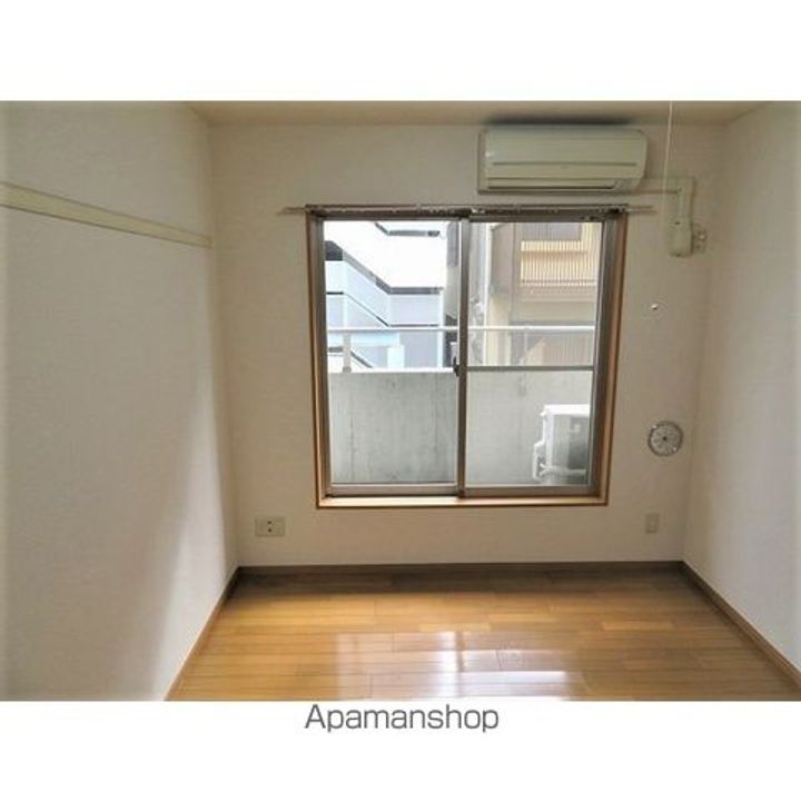 東京都豊島区池袋本町1丁目の賃貸マンションの居間