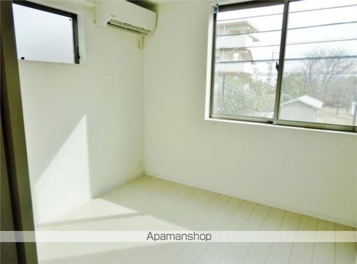 フェリーチェ富士見台Aの居間