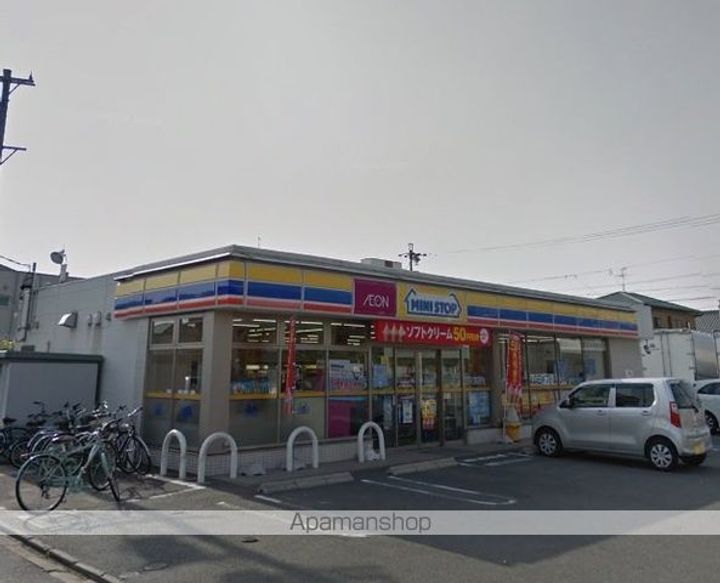 プロビデンス日比野の周辺