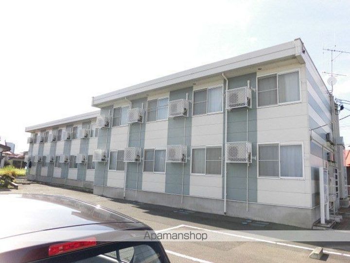 レオパレスシャトレー小石名沢108の外観