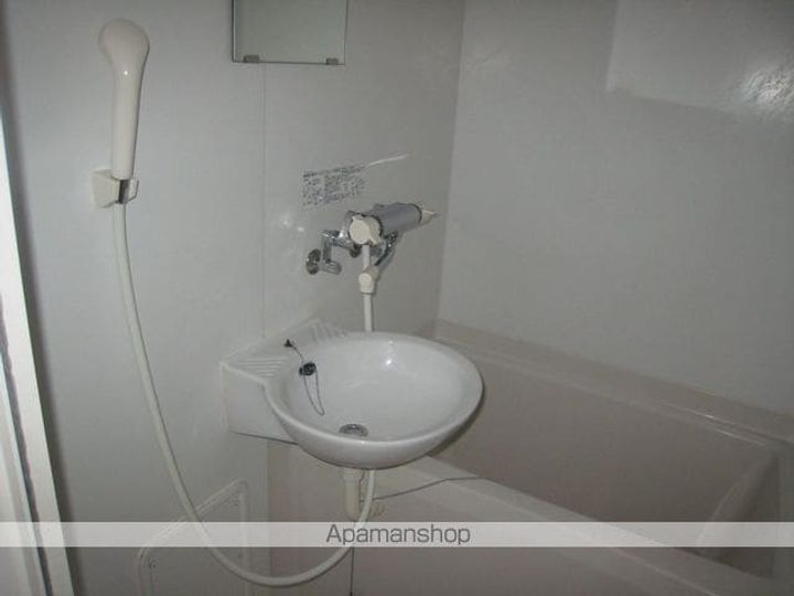 レオパレスメイプル101の風呂