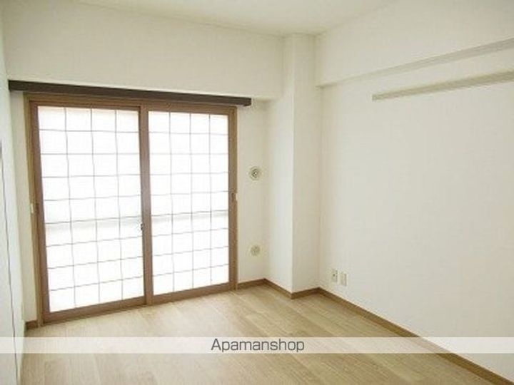 プラザ本町イーストの内装