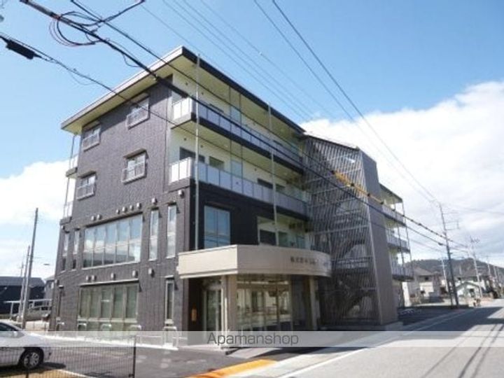 滋賀県彦根市南川瀬町の賃貸アパートの外観