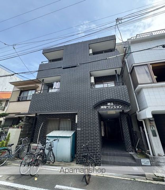 第2神原マンションの外観