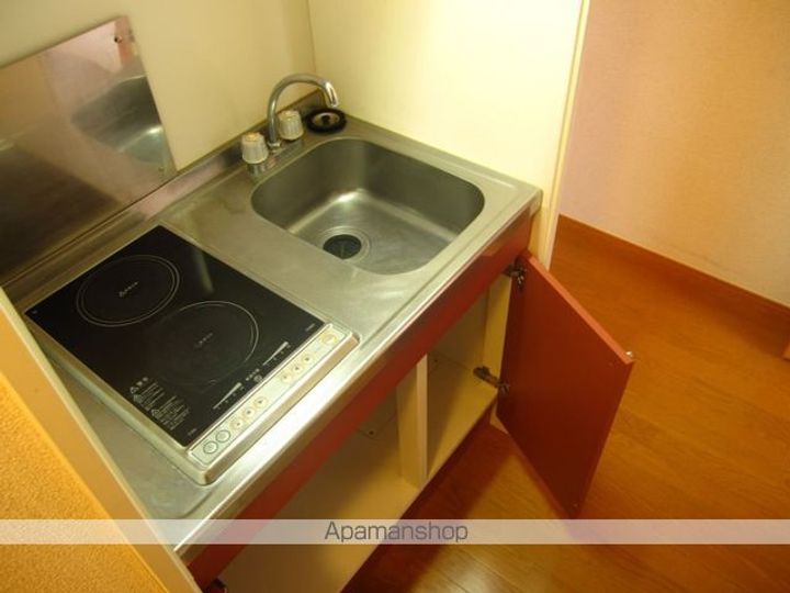 レオパレステナマント25の居間