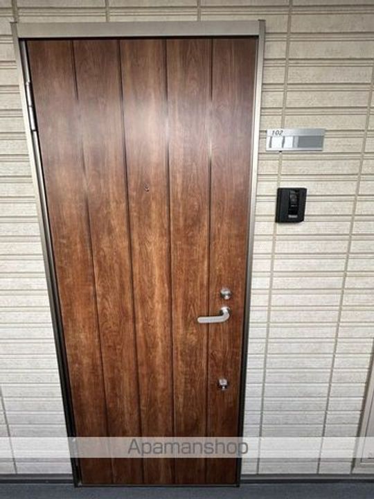 マーベルの玄関