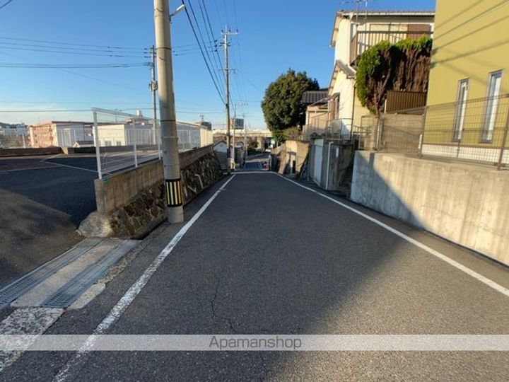 レオパレス南若園Aの周辺