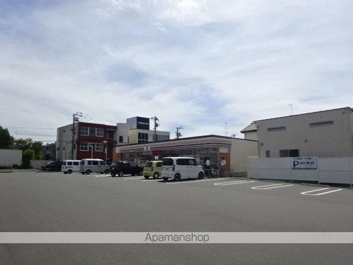 サンリット 泉の周辺