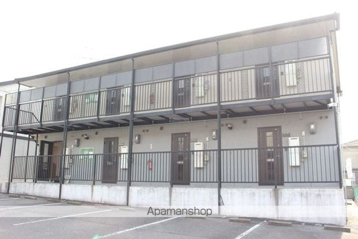 コーポラスグリーン D棟の外観