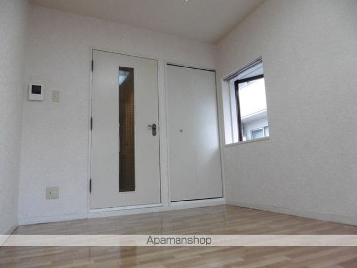 グリーンフォレストあさみ201の居間