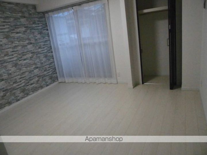 エヌエムトラントウエスト3Dの居間