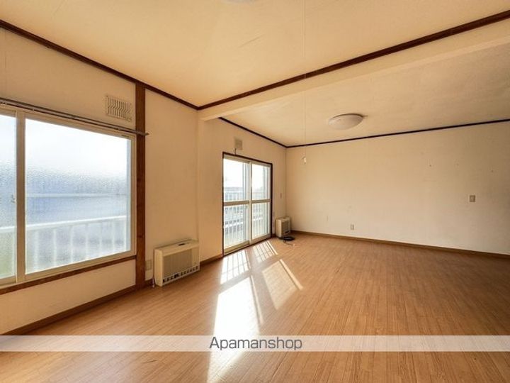 スターアパート(スターアパート)2F左の内装