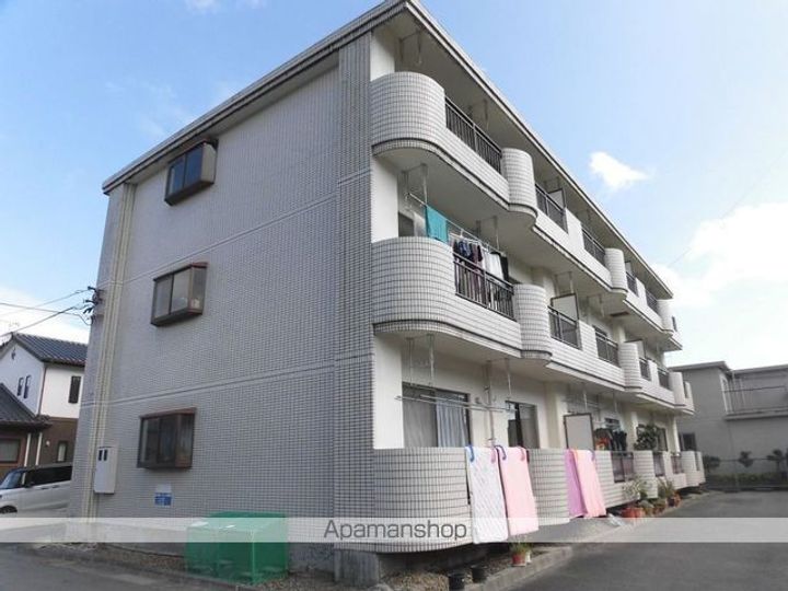 八百真マンション小島301の外観