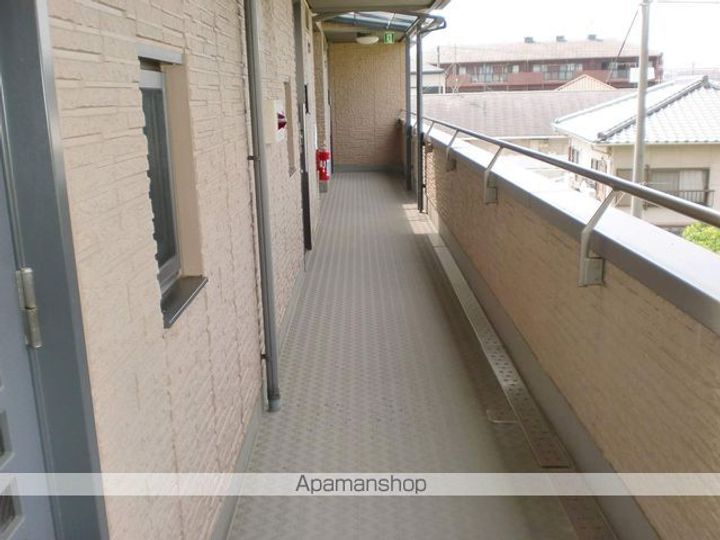 オーガスタ・スクウェアのその他画像