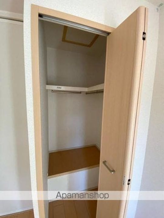 香川県高松市小村町の賃貸アパートの内装