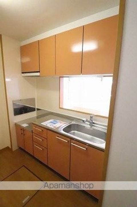 東京都立川市一番町1丁目の賃貸アパートのキッチン