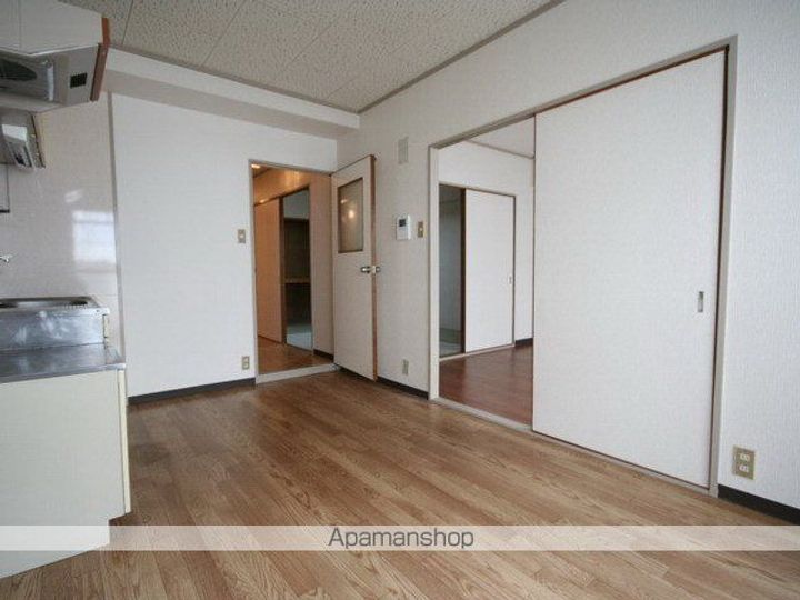 アカシヤ館の居間