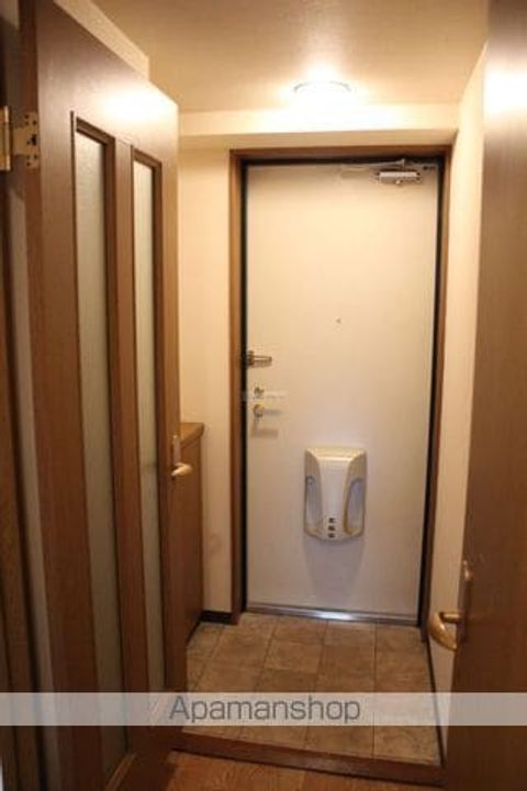 アメニティ三原206の玄関