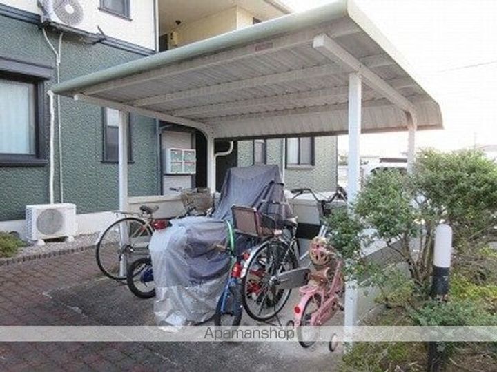 グリーンアベニューの外観