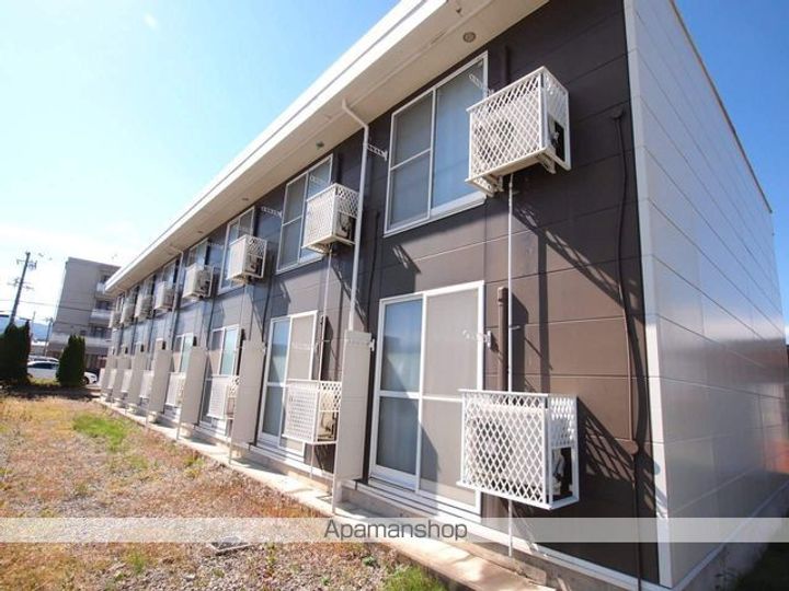 レオパレスマーガレット102の外観