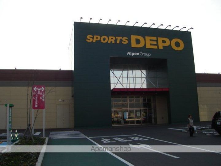 LONG HILLS(ロング ヒルズ)の周辺