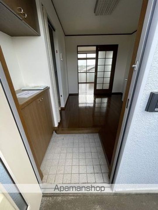 リバーサイド弐番館の玄関