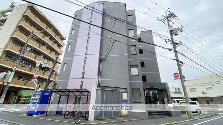 エレガンス大供の外観