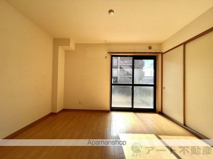 フォブール千都の居間