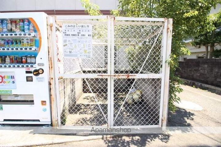 岡山県岡山市中区中井1丁目の賃貸アパートの外観