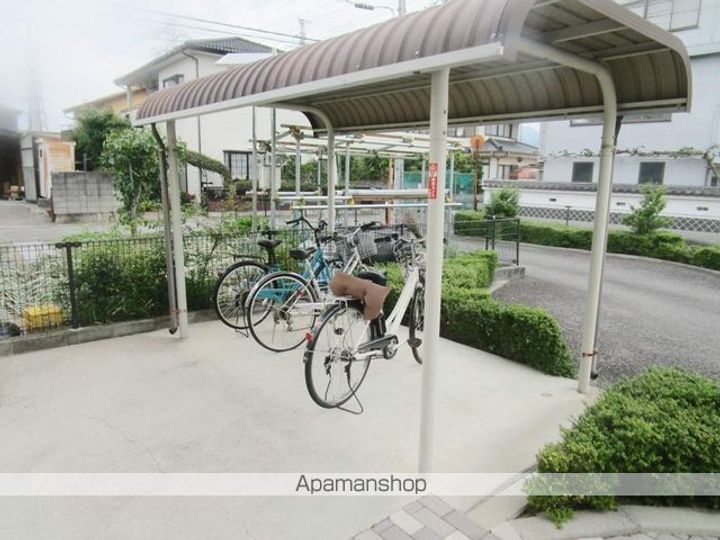 レオパレスサウススクエアの外観