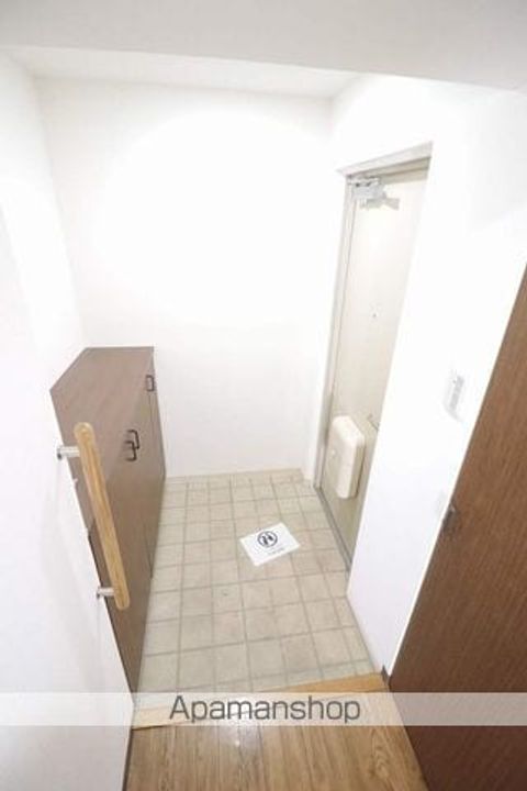 ラフィネ立川の玄関