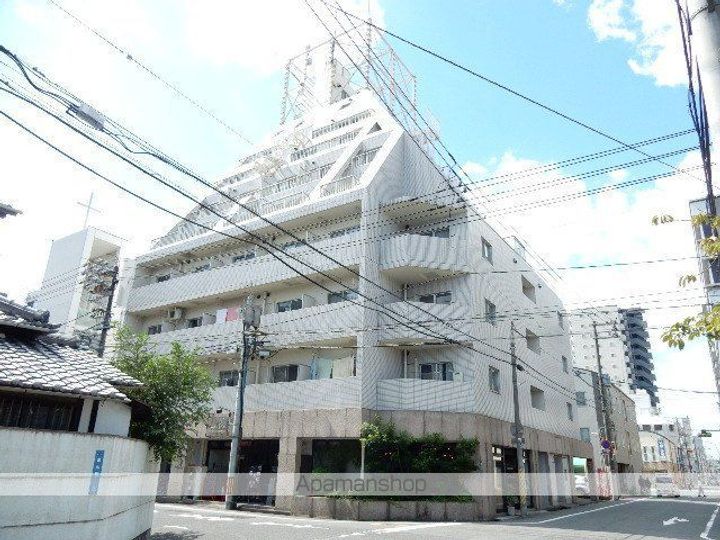 岡山県岡山市北区蕃山町の賃貸マンションの外観