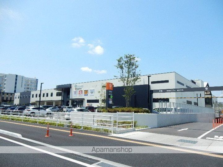 SHALLOW GARDEN A棟の周辺