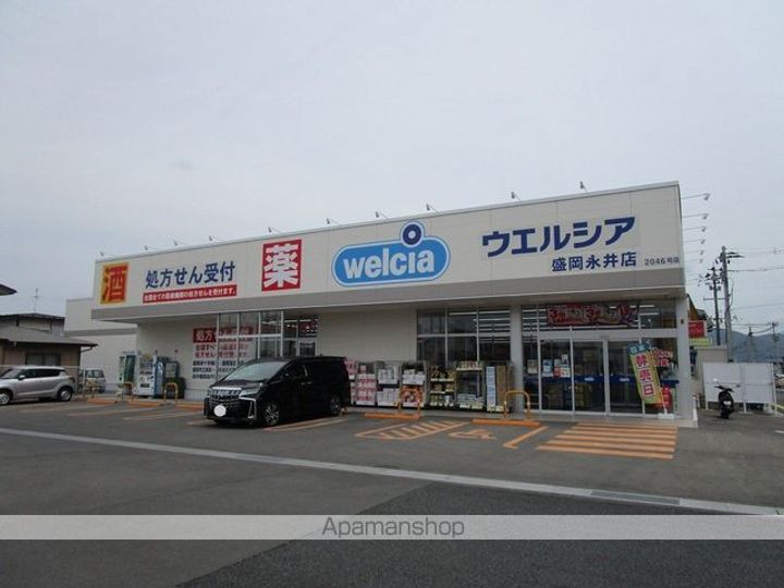 プラントスクエア E棟の周辺