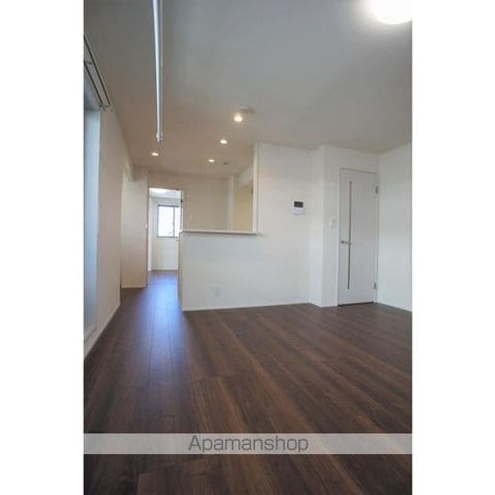 HABITAT KAMADA402号室の居間