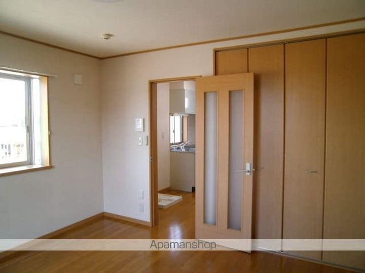 グランビュー船岡201の居間