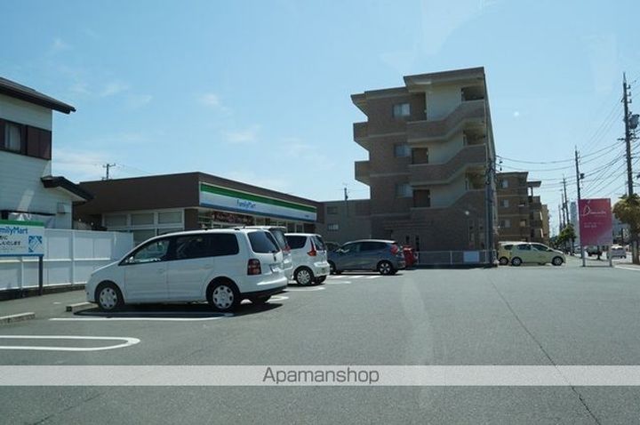 クレフラスト和田の周辺