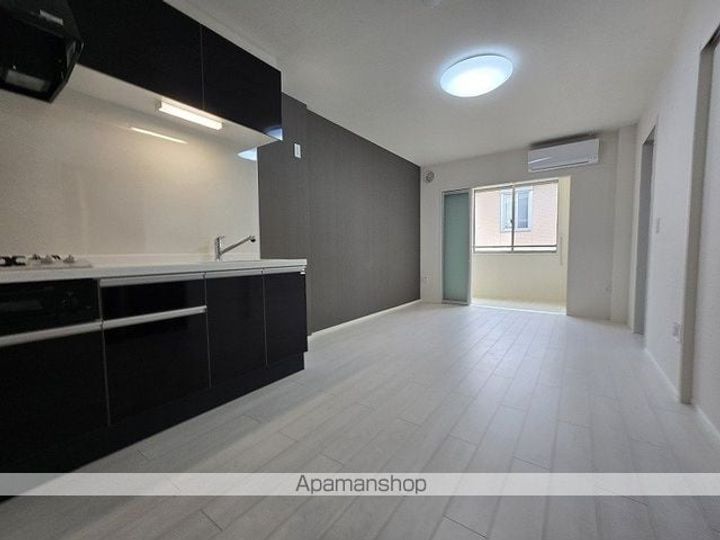 ラヴィグレイスの居間