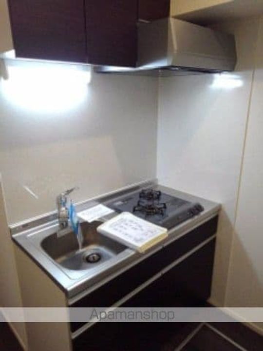 東京都福生市志茂の賃貸アパートのキッチン