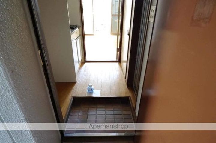 LIVEX 赤見の玄関