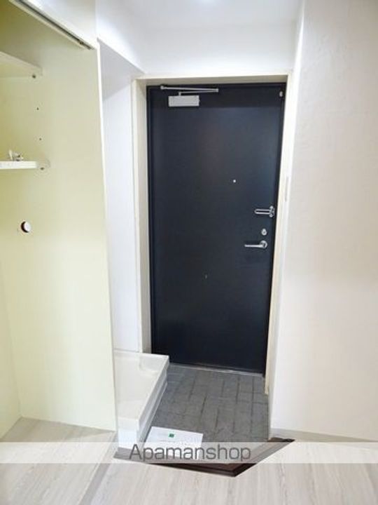 テラス苦竹の玄関