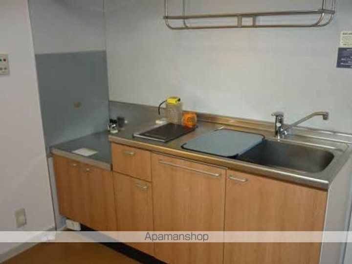 メゾンフィオーレA201のキッチン